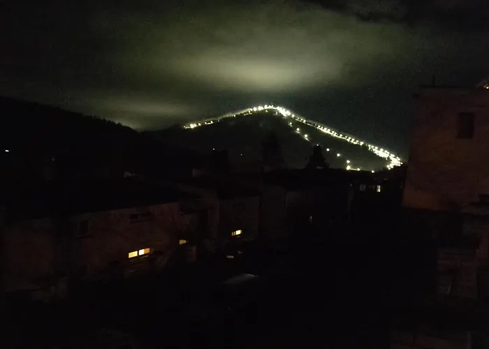 Alias * أوسترون