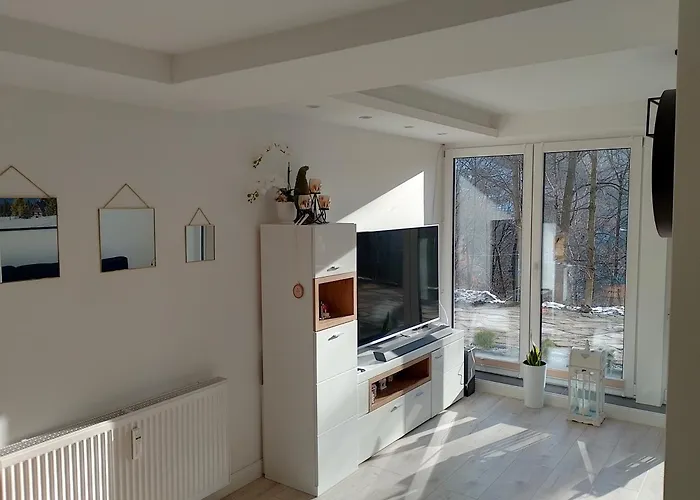 شقة Alias أوسترون